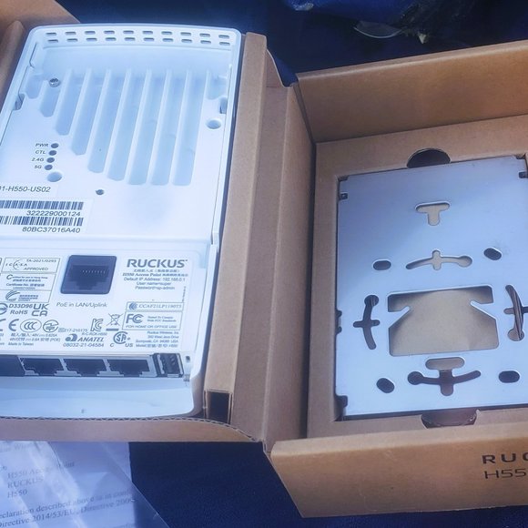 Ruckus Wireless Access Point - Picture 5 of 5